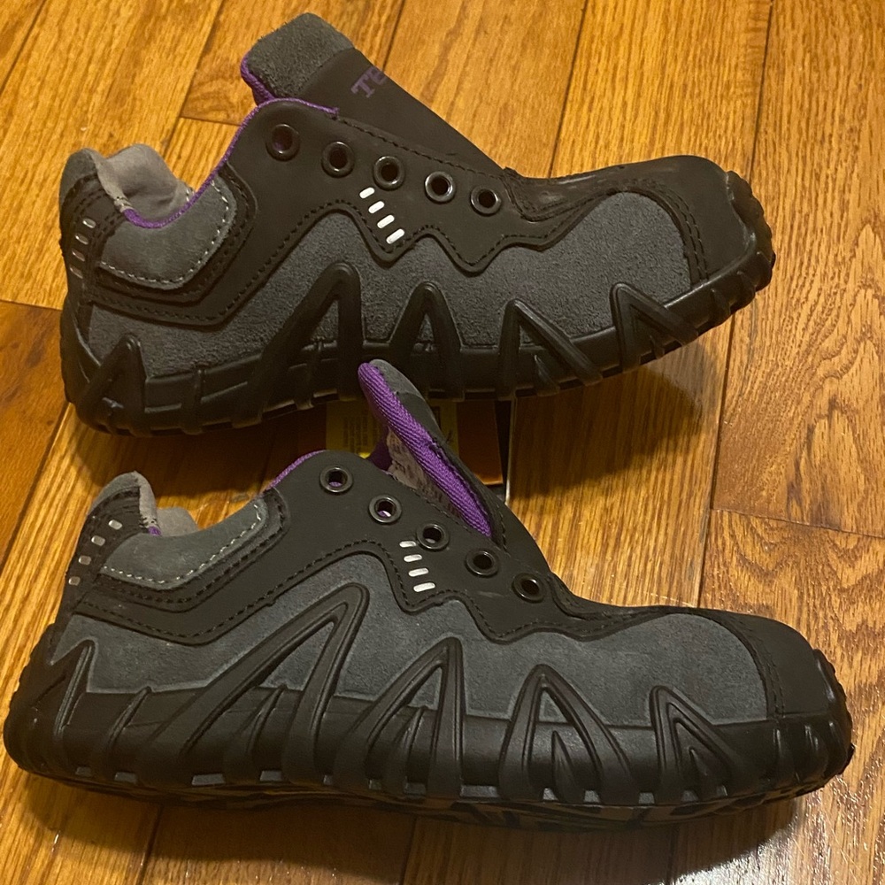 NEW Women's Terra Spider Composite Toe Athletic Safety Work Shoe‎ Size 6 Black